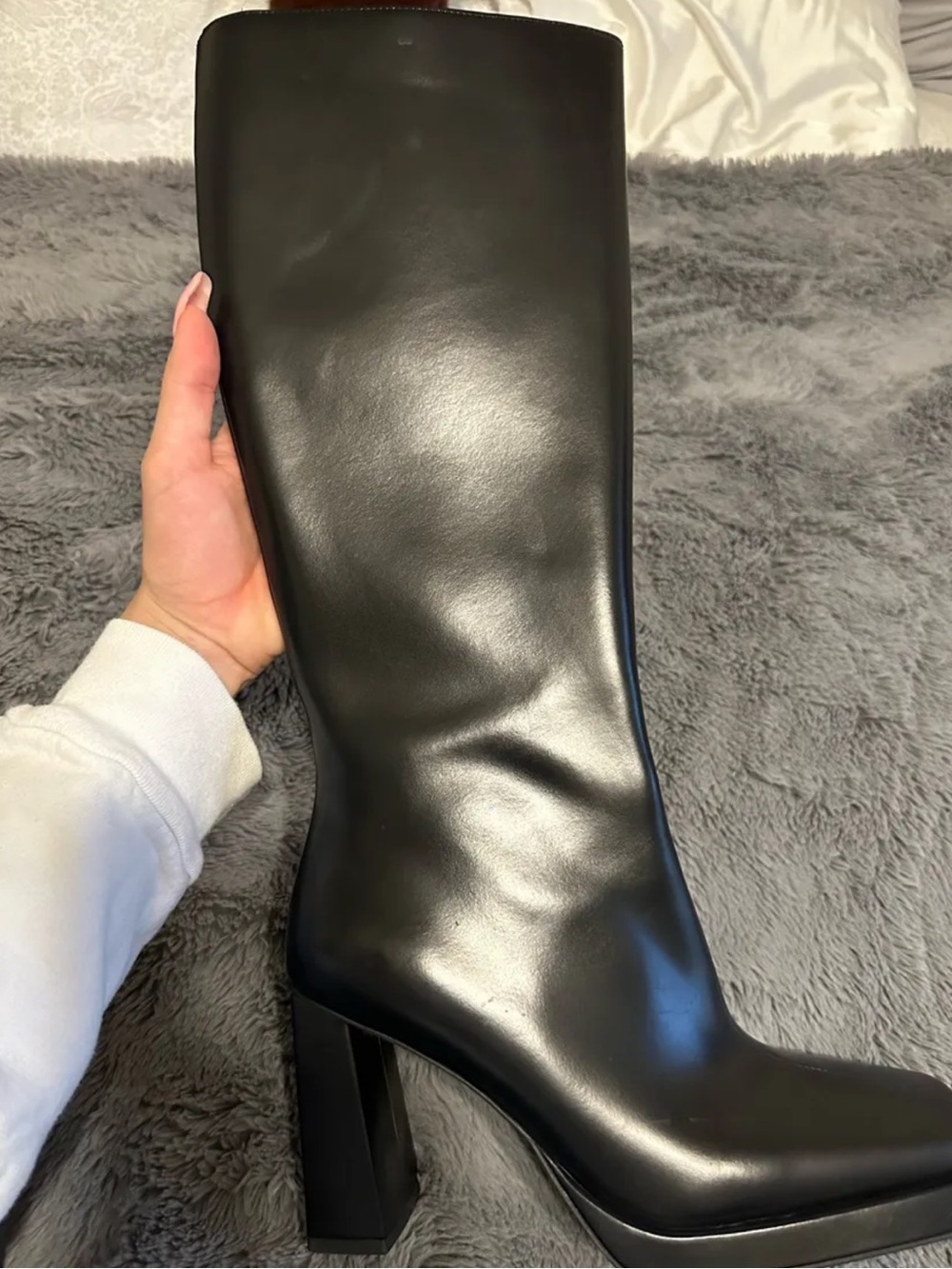 Jeffrey Campbell Maximal Knee High
Boots - Picture 9 of 14